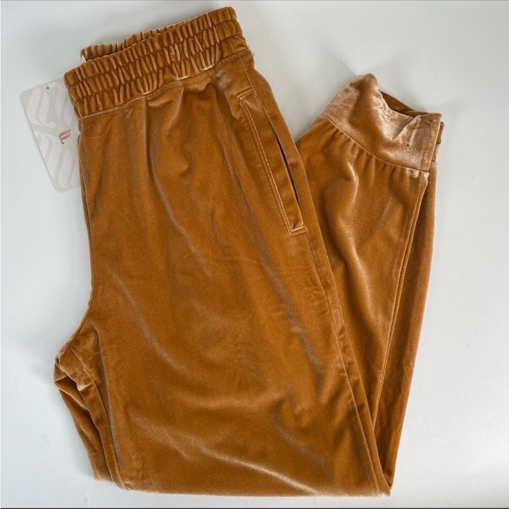 NWT Fabletics Luxe x Vanessa Hudgens Daria Velour Joggers, S - Picture 3 of 9